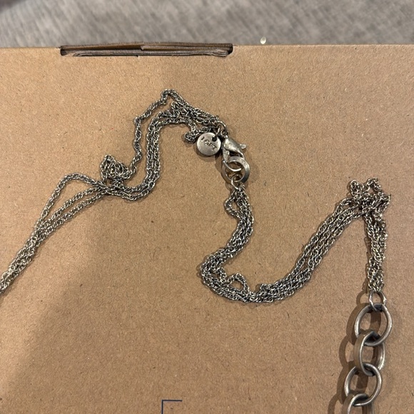 Loft Necklace - Picture 3 of 3